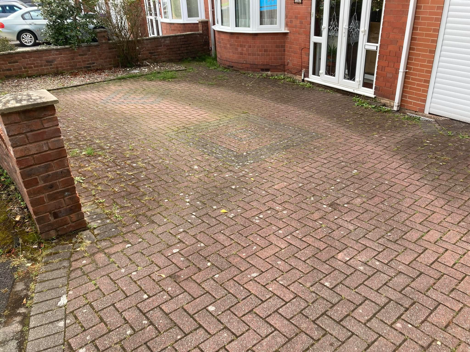 Driveway cleaning before/after - image a5