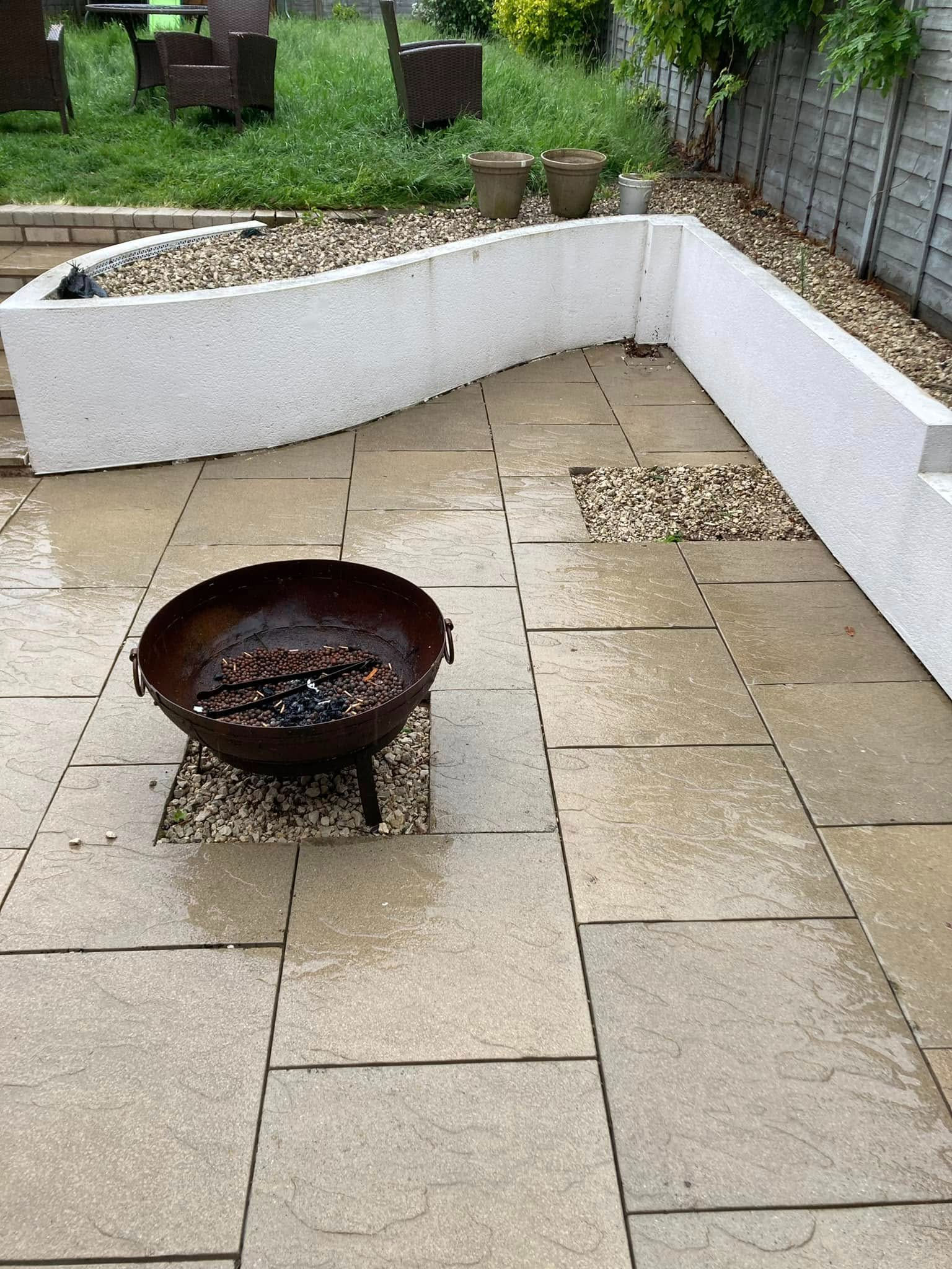 Patio cleaning before/after - image a4