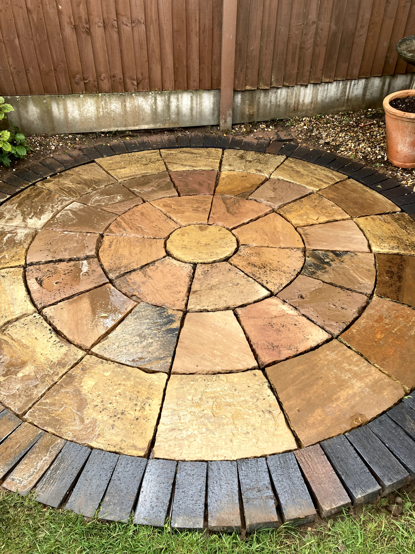 Patio cleaning before/after - image a2