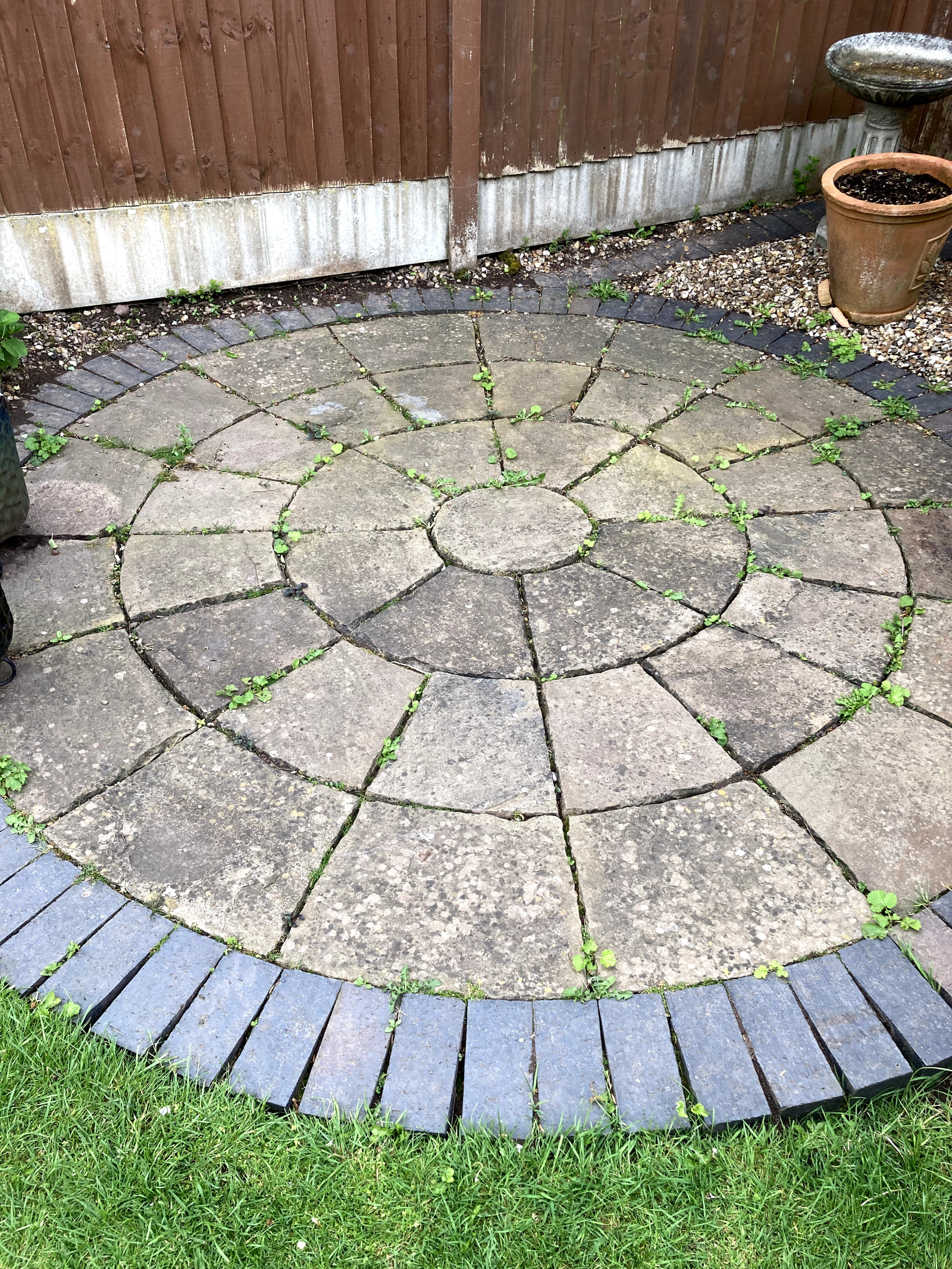 Patio cleaning before/after - image a1