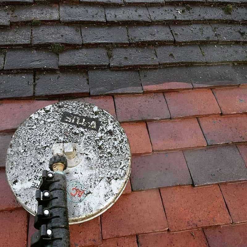 Roof cleaning before/after - image j6