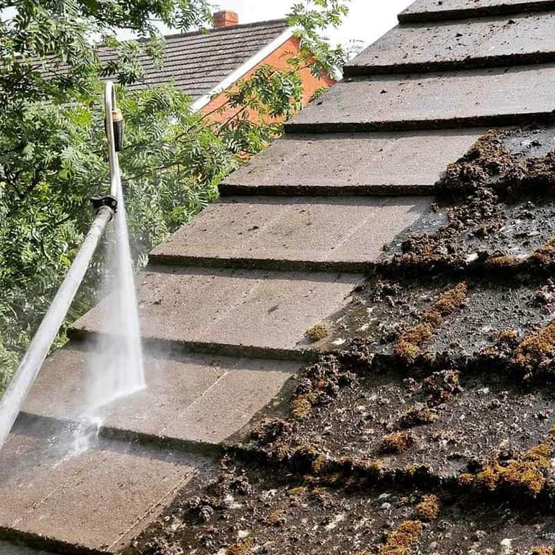 Roof cleaning before/after - image a3